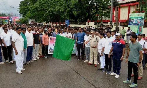 Police hold marathon running race in Ongole