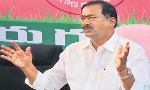 MLA Bethi Subash Reddy distributes clothes to sanitation staff