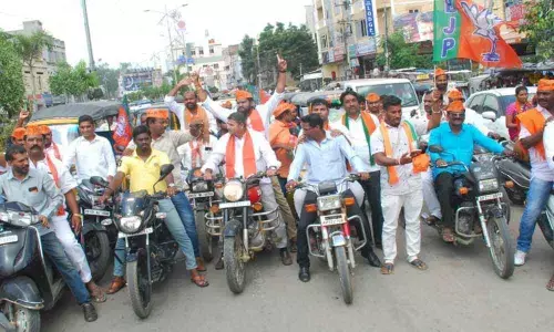 KCR govt betraying RTC workers, says BJP leader