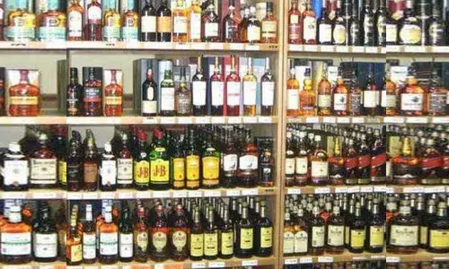 Telangana excise department earns Rs 968 cr as application fee for liquor shop licenses