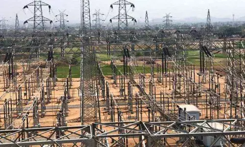 Jangaon: Protest against power outage