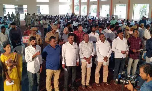 Six women grab liquor license in Kamareddy