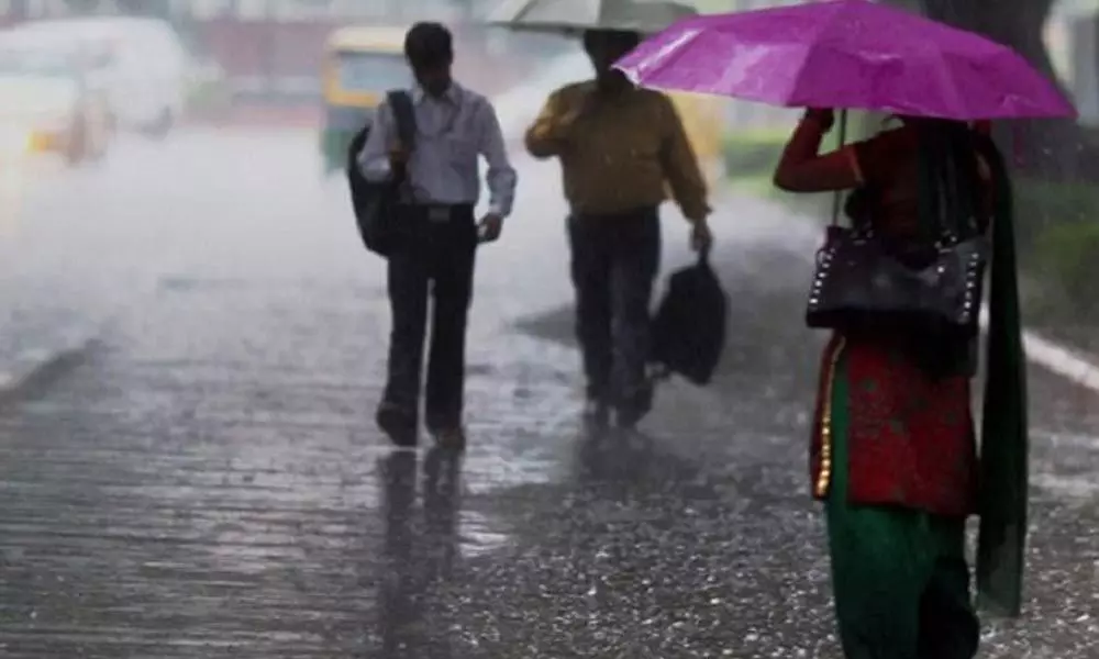 Heavy rains Lashes out in Coastal Andhra