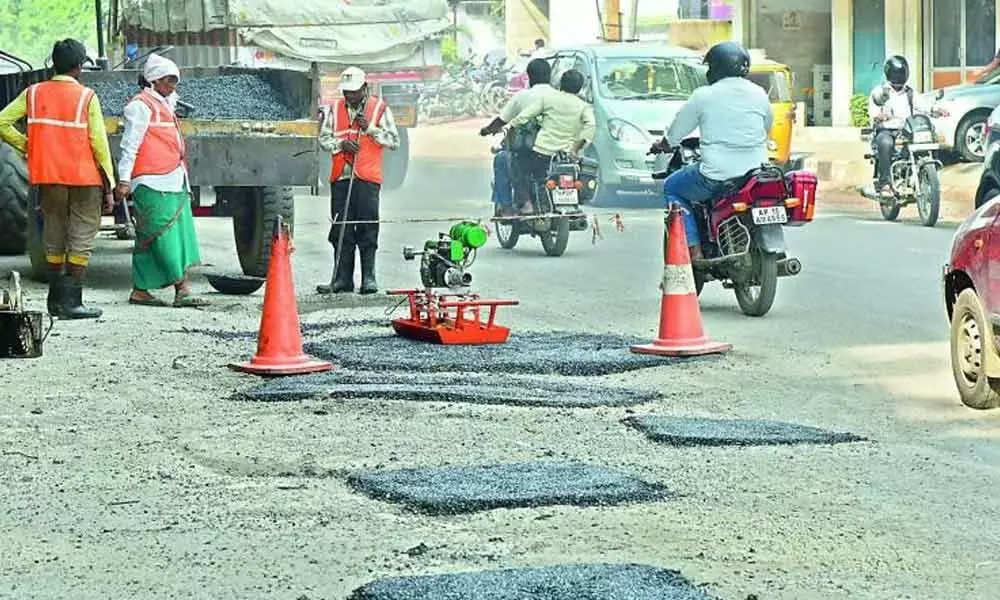 GHMC to take up road repair works from Oct 22