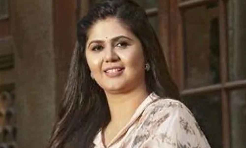 BJP minister Pankaja Munde faints while addressing rally in Parli