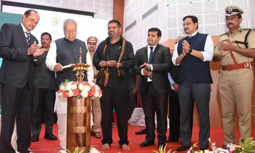 Governor bats for eco-friendly infra to reduce pollution