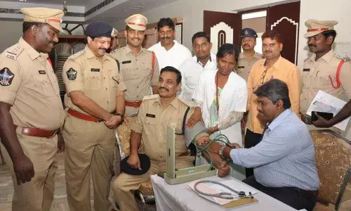 KIMS, Amrutha hold police medical camp in Ongole