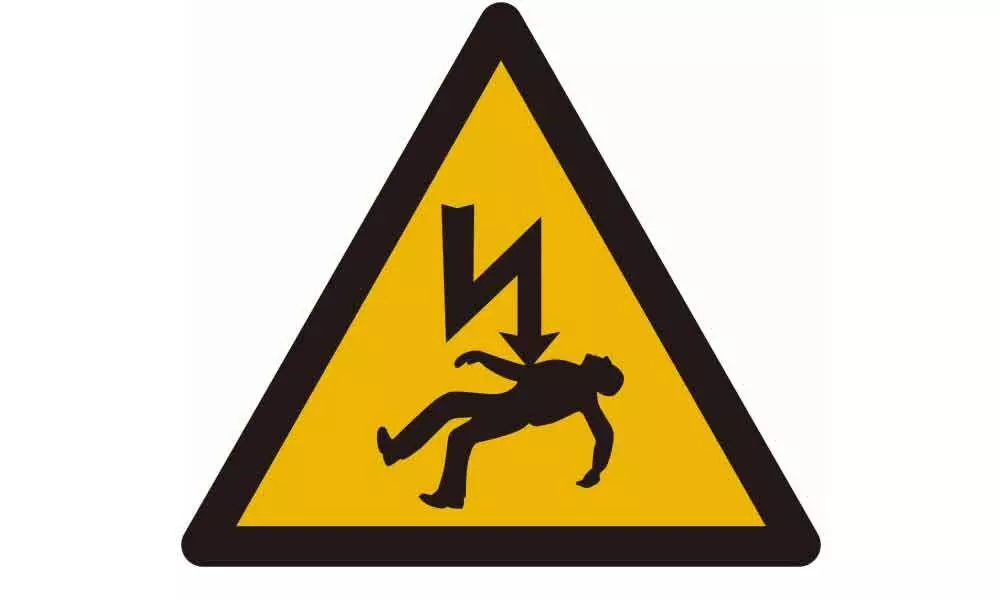 Youngster electrocuted in Nellore