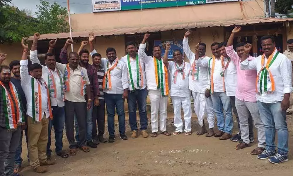 Congress activists march to Pragati Bhavan foiled
