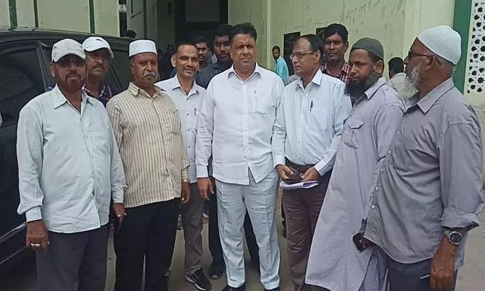 Locals oppose selling of Wakf land to DRDO