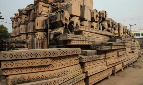 Ayodhya Case: SC to decide between settlement or judgment