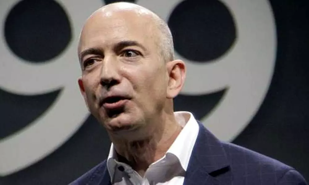Who is Jeff Bezos? Asks US student as Amazon CEO stands next to him
