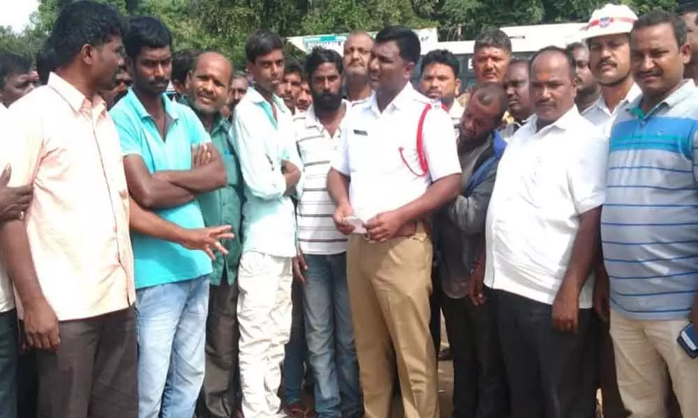 Traffic awareness meet for auto drivers held