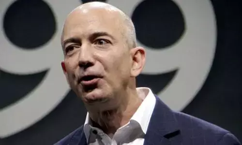 Who is Jeff Bezos? Asks US student as Amazon CEO stands next to him