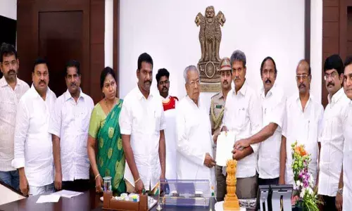 YSRCP govt foisting false cases on TDP activists in Vijayawada