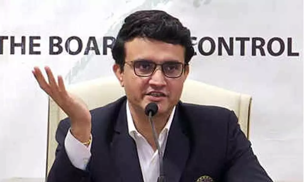 Champs dont finish quickly, Ganguly on Dhoni