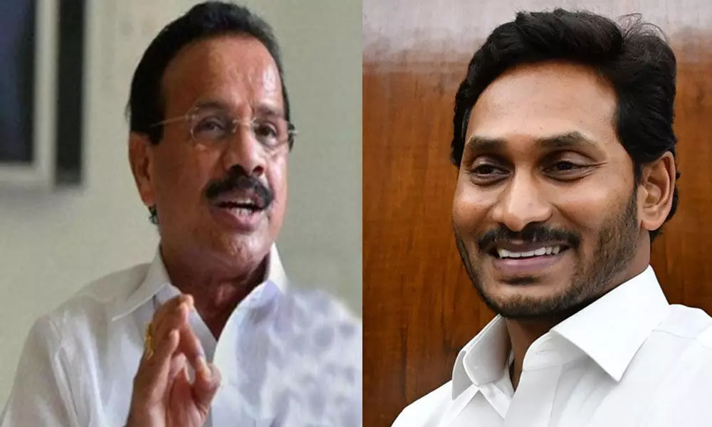 Central Minister Sadananda Gowda Meets Chief Minister Jagan Mohan Reddy At His Residence In Tadepalli