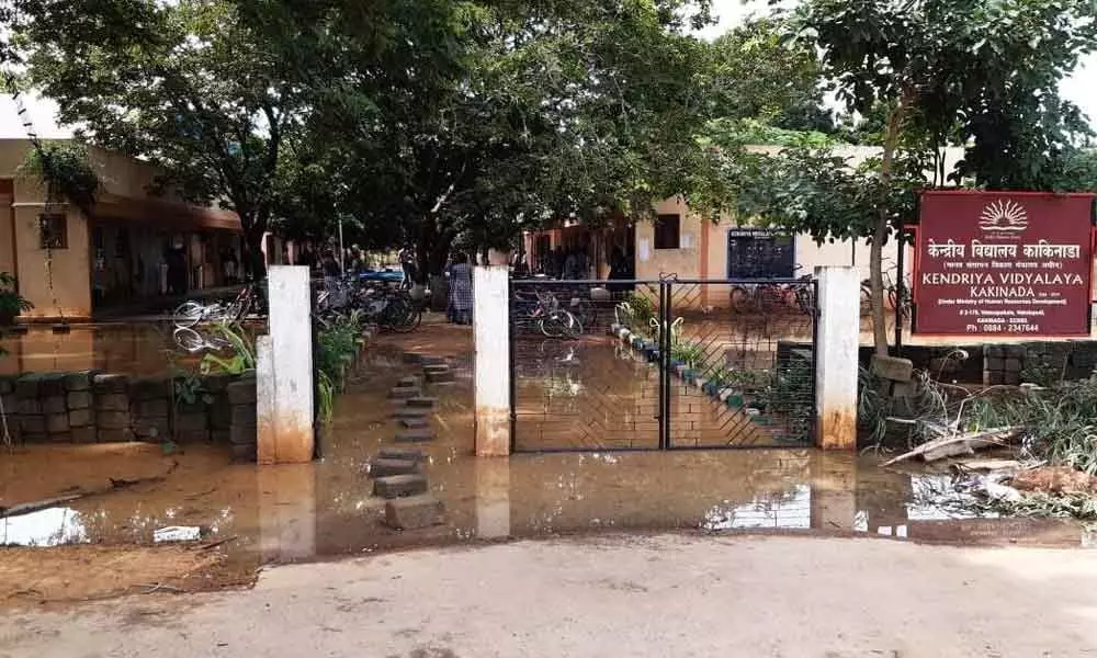Rain water enters Kendriya Vidyalaya in Kakinada