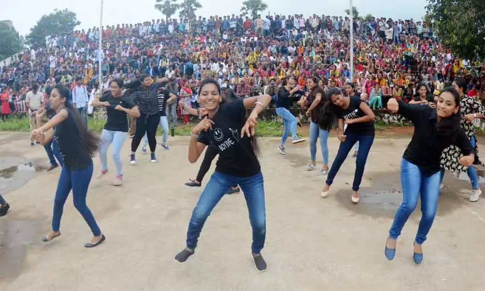 Students perform flash mob for cause at  Andhra University