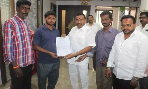 Government sanctions 2 lakh for cancer patient: Minister Vellampalli Srinivas