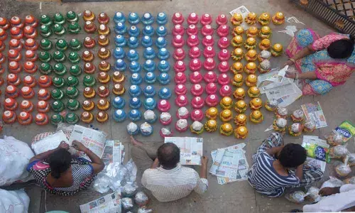 Denizens commence Diwali purchases