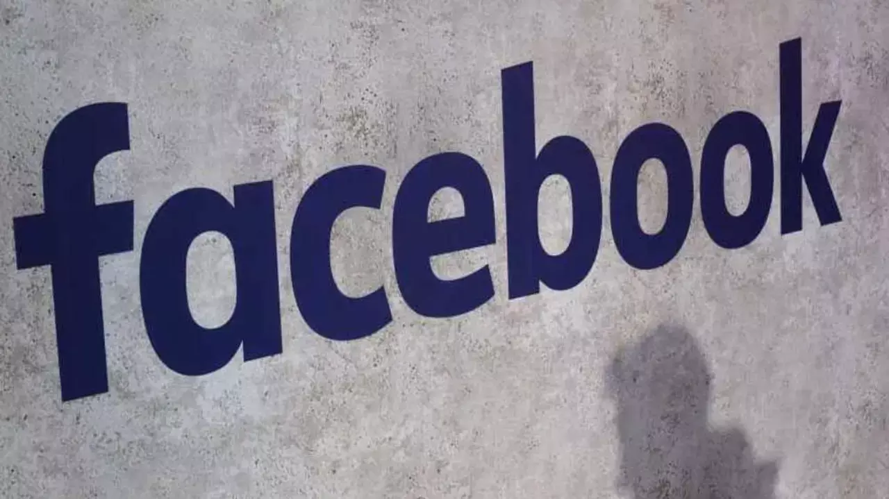 In bid to shed reputation as platform for misinformation Facebook rolls out News Tab in US