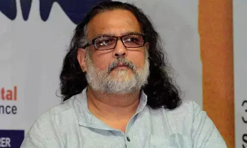 Savarkar was patron of Mahatma Gandhi assassination, says great-grandson Tushar