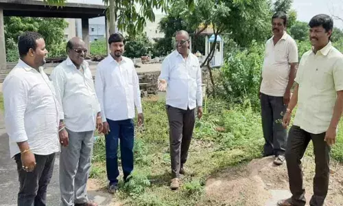 Corporator Pannala Devender Reddy inspects graveyard