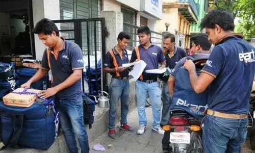 Delivery boys and girls: Shouldering the festive burden