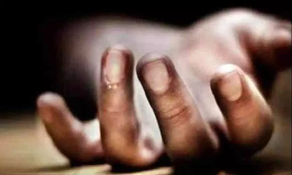 TSRTC driver dies under suspicious circumstances in Nalgonda