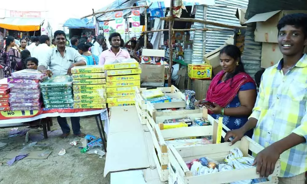 High prices, awareness on environment keep people away from purchasing crackers