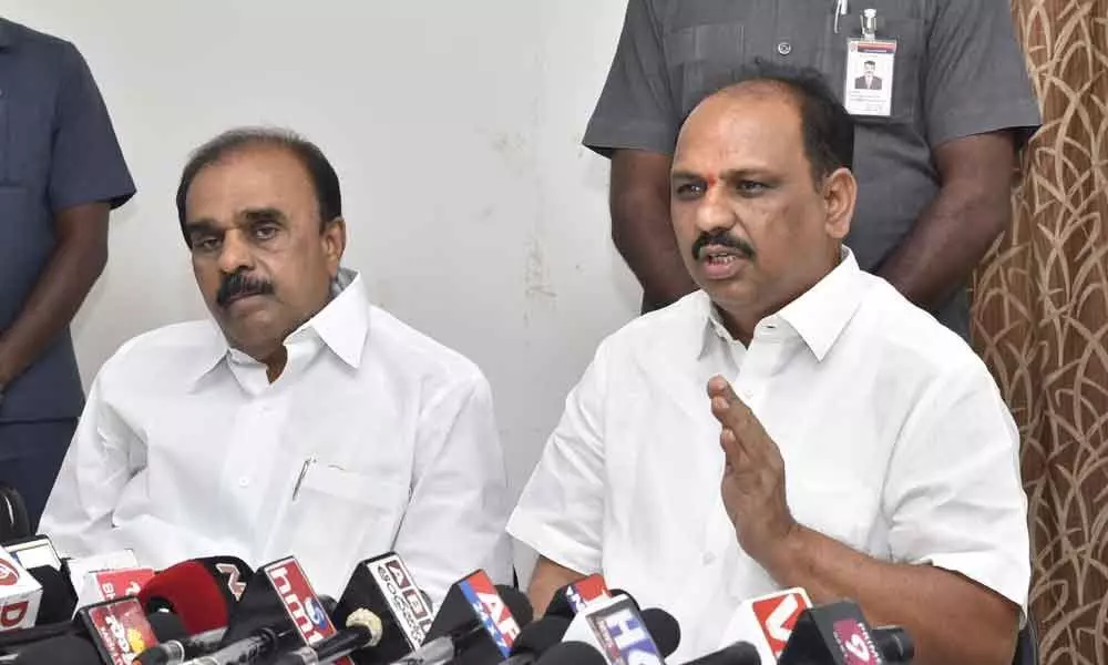 Minister vows to solve sand woes  in Anantapur