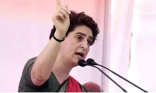 Every self respecting Indian woman should boycott BJP: Priyanka Gandhi