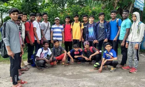 Karimnagar wrestlers to fight in State level competition