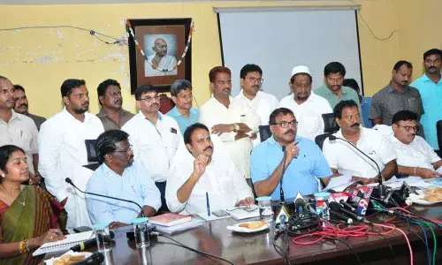 Ministers Botcha, Mopidevi face wrath of construction workers