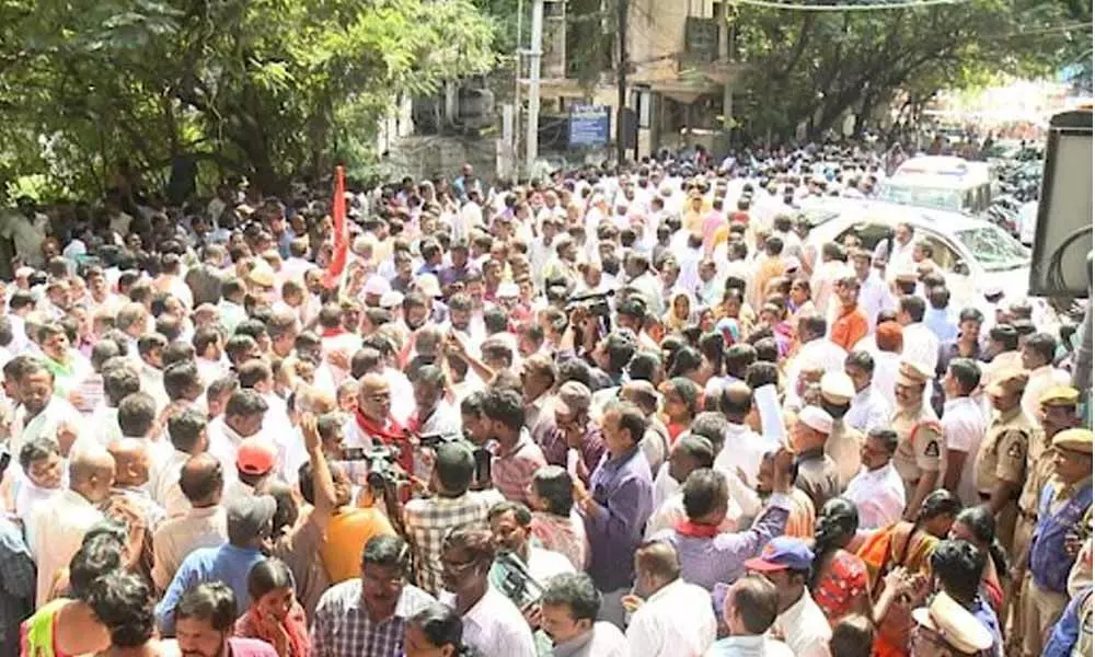 Hyderabad: RTC JAC leaders stage protest in front of Rangareddy collectorate