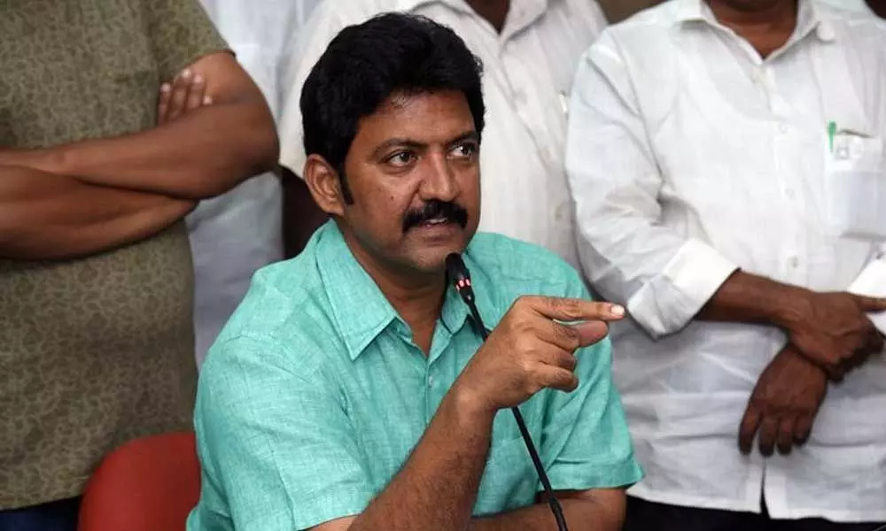 Gannavaram TDP cadre to offer resignations in the wake of Vamsis exit from the party
