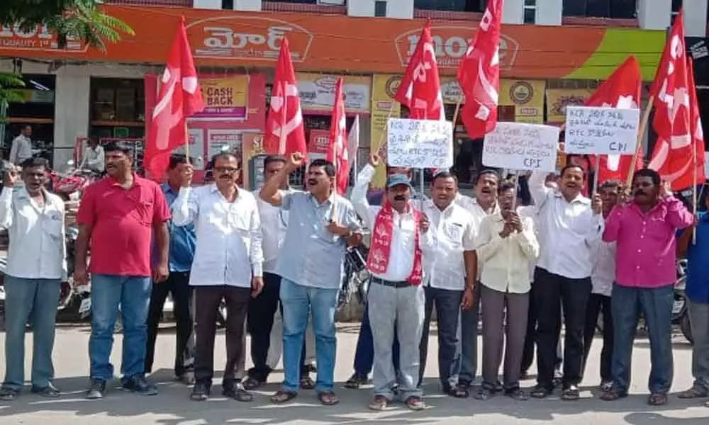 CPI stages protest in support of RTC workers