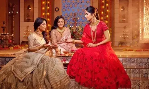 Katrina glows in Red on Diwali night wished her Instagram followers love, Light and Happiness on this Diwali