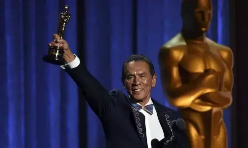 Stars advocate for progress at honorary Oscars event