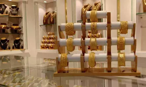 Gold likely to surge up to Rs 42,000 by December-end