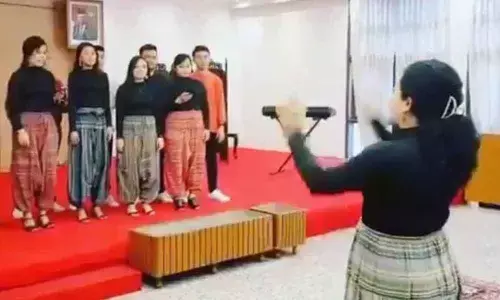 Indonesian choir wins hearts with Jana Gana Mana rendition