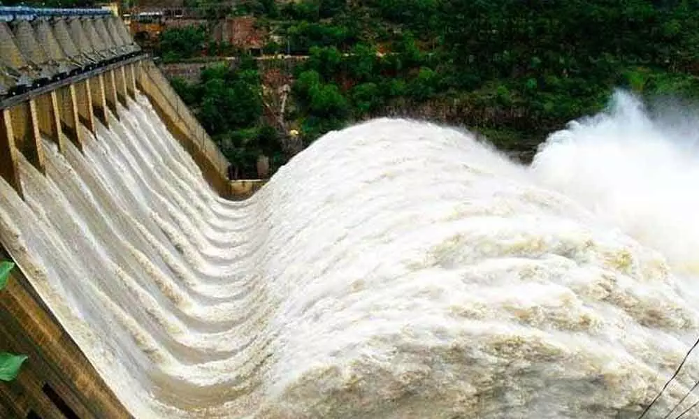 Water in Srisailam reaches maximum level: 1,24,886 cusecs of water released to Nagarjunasagar
