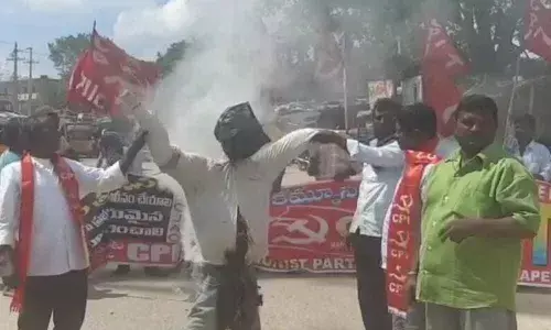 CPI takes a dig at TRS government over Sambasiva Raos arrest