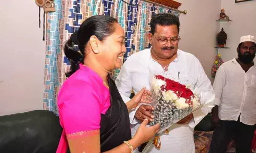 Guntur: In-charge minister participates in review meeting