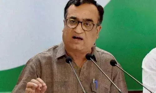 Chacko, Maken skip first get-together of DPCC chief