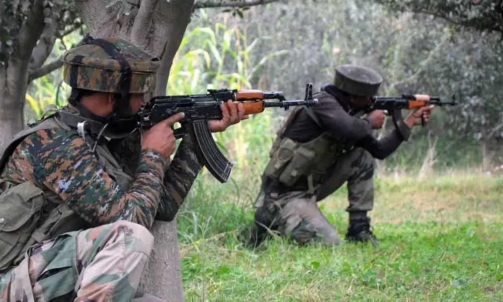 Militant attack on CRPF jawans at Pulwama school