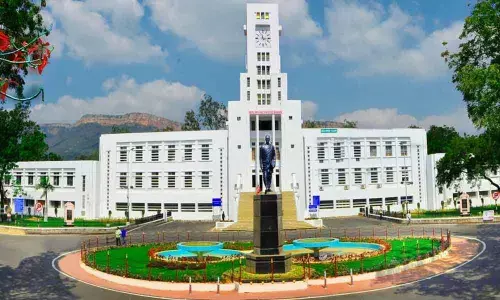 Software glitches in SVU testing students patience in Tirupati
