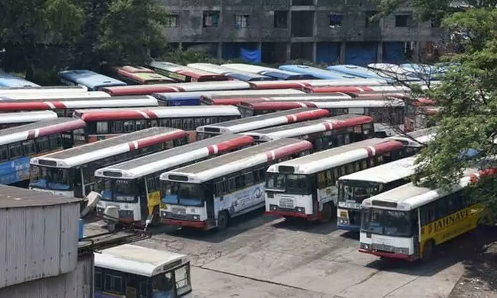 After Sakala Janula Samaraberi, RTC employees to hold one day deeksha at all bus depots
