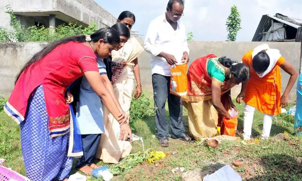 Religious fervour marks Nagula Chavithi in Rajamahendravaram